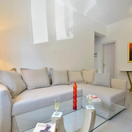 Nefeli's Cozy Apartment, Corfu Town *